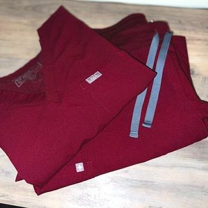Figs burgandy scrub set